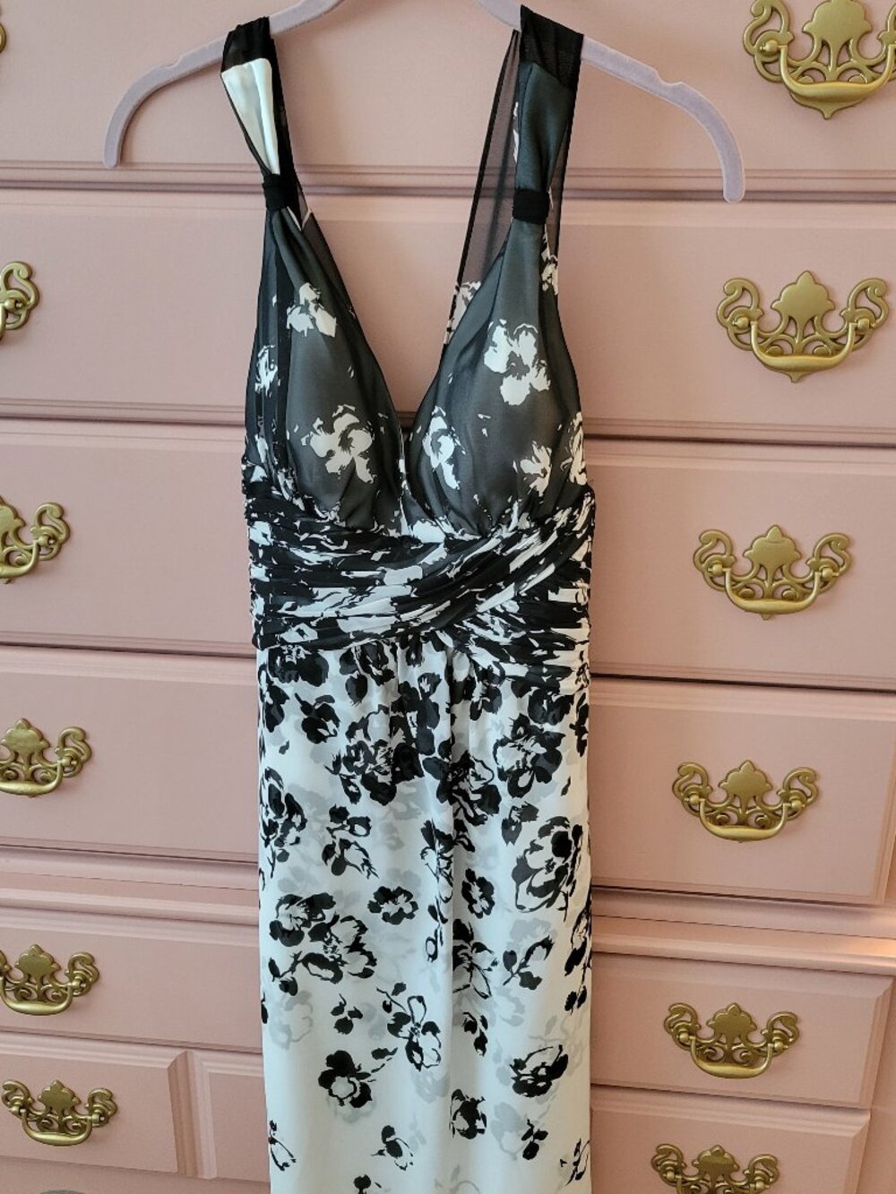 Beautiful sleeveless dress size 0